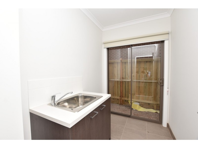 26 Teneriffe Street, Cranbourne North VIC 3977