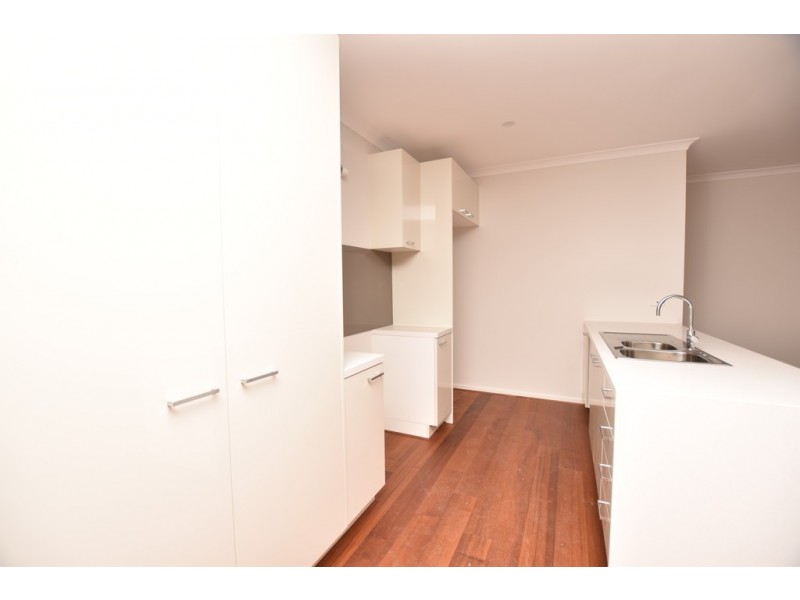 7 St Gwinear Lane, Cranbourne North VIC 3977