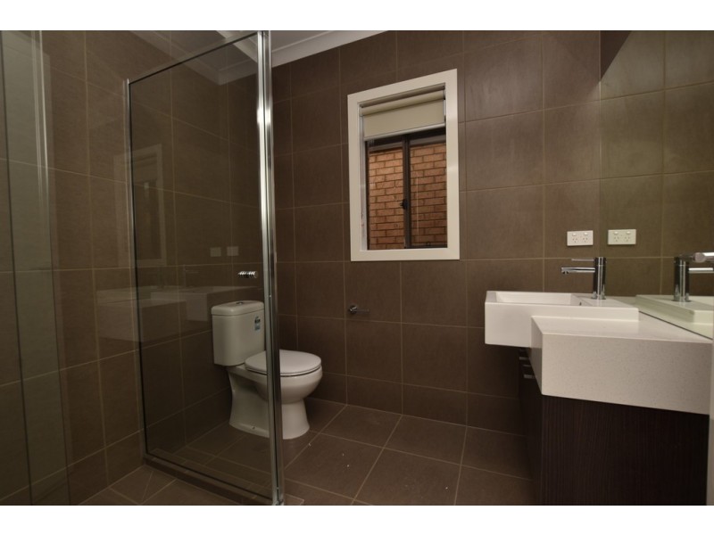 7 St Gwinear Lane, Cranbourne North VIC 3977