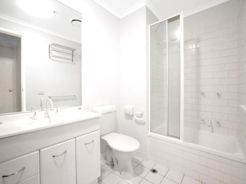 171/79 Whiteman Street, Southbank VIC 3006