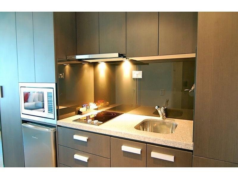 1006/181 A’Beckett Street, Melbourne VIC 3000