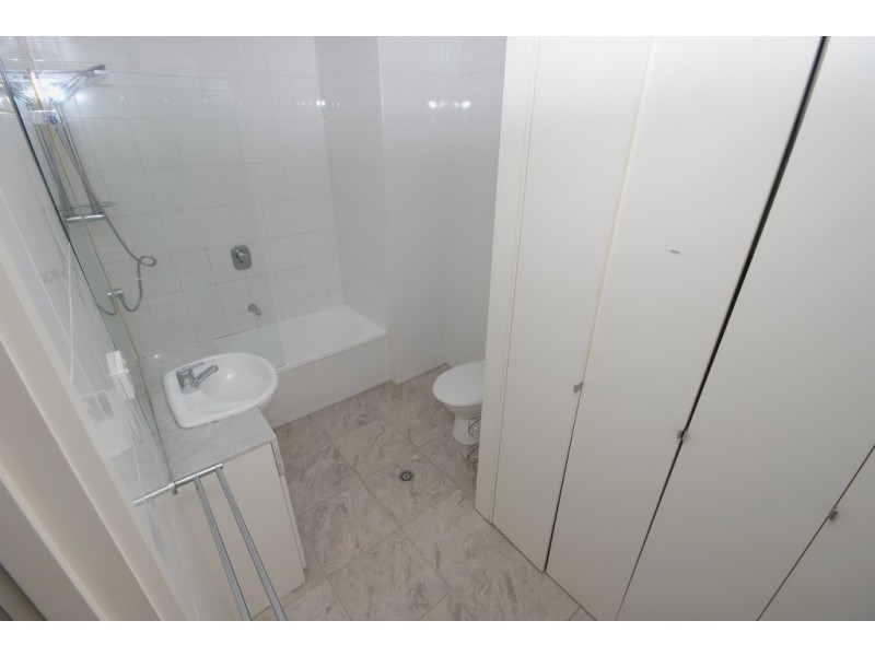 REF 04260/183 City Road, Southbank VIC 3006