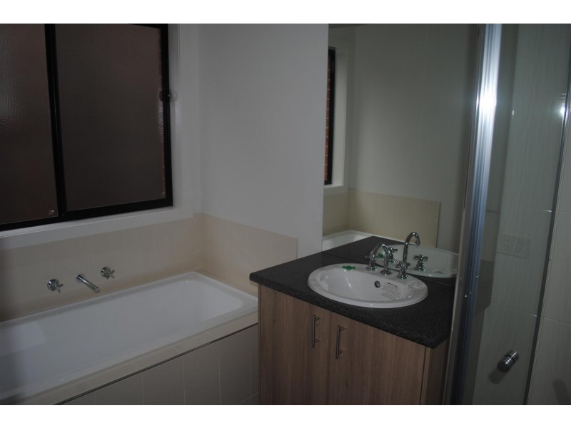 15 Seacoast Street, Point Cook VIC 3030