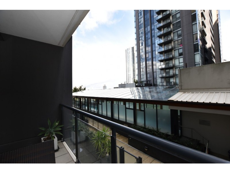 REF 042750/88 Kavanagh Street, Southbank VIC 3006