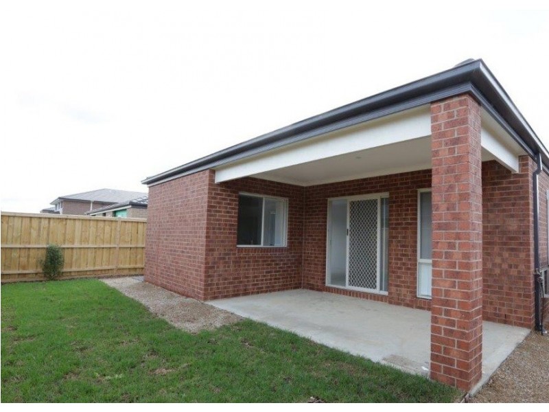63 Solitude Crescent, Point Cook VIC 3030