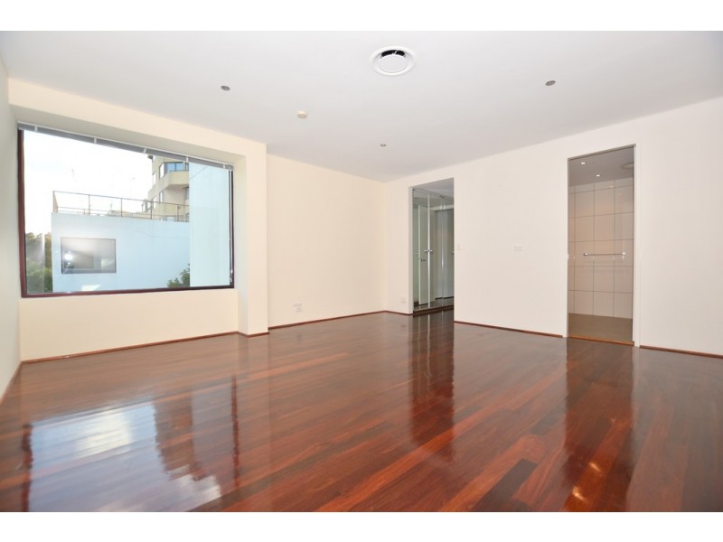 REF 0502B/29 Queens Road, Melbourne VIC 3000