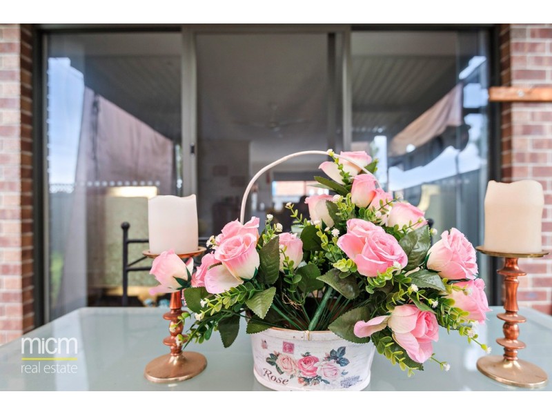 2 Ormesby Place, Deer Park VIC 3023