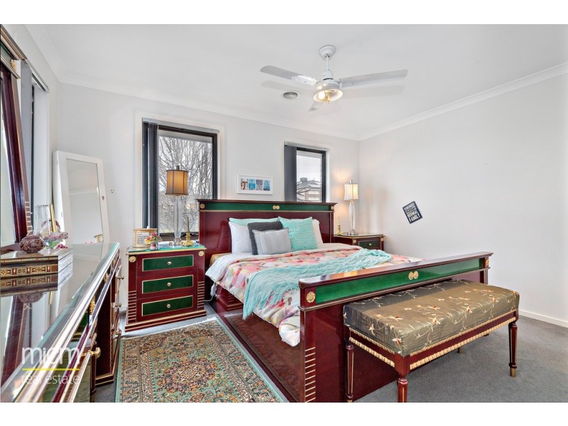 2 Ormesby Place, Deer Park VIC 3023