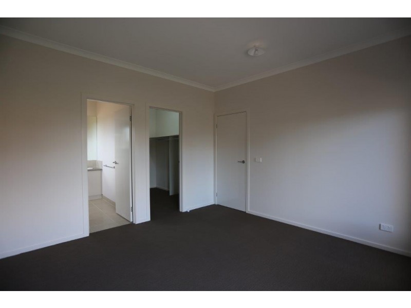 83 Middleton Drive, Point Cook VIC 3030
