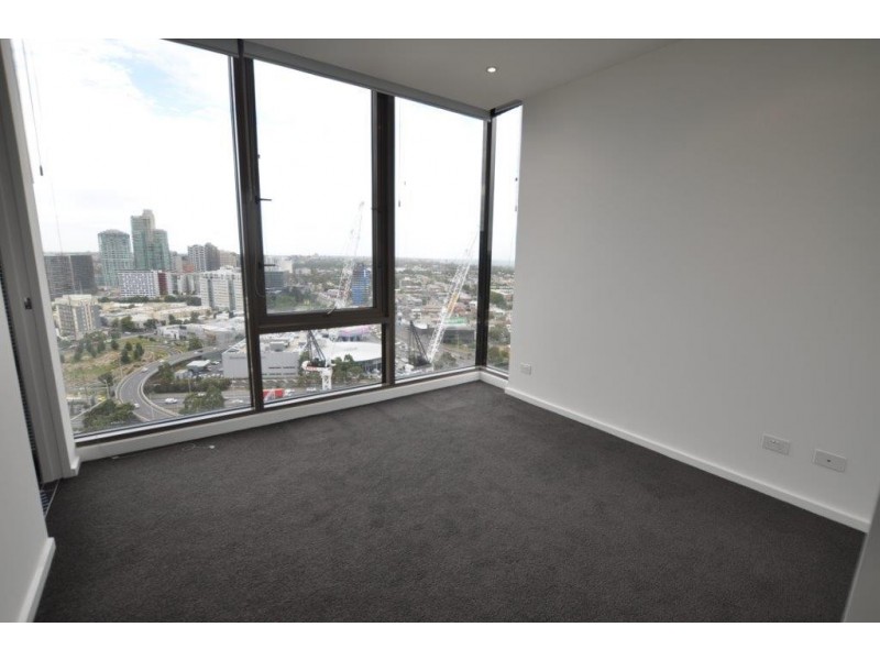 REF 042404/118 Kavanagh Street, Southbank VIC 3006