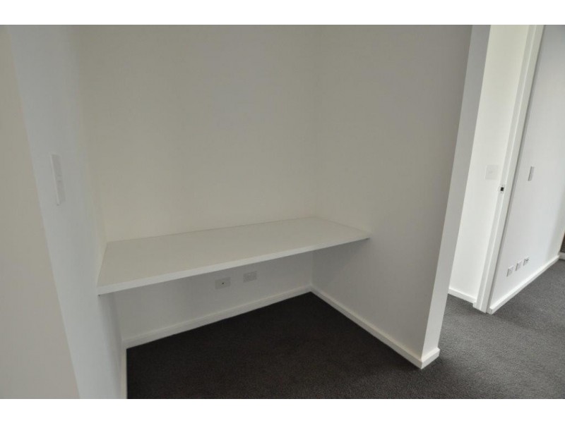 REF 042404/118 Kavanagh Street, Southbank VIC 3006