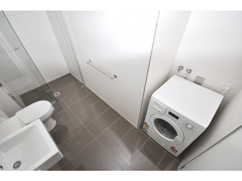 REF 050309/118 Kavanagh Street, Southbank VIC 3006