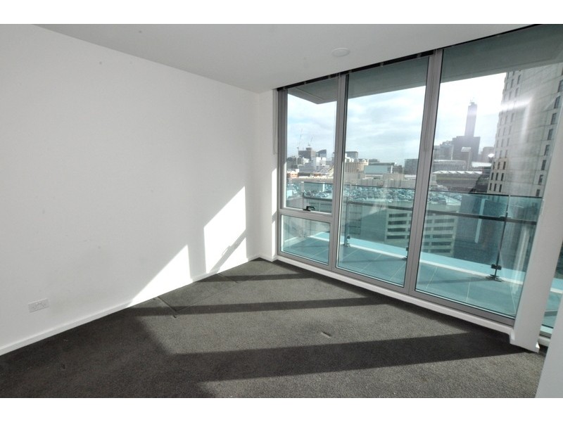 REF 050411/241 City Road, Southbank VIC 3006