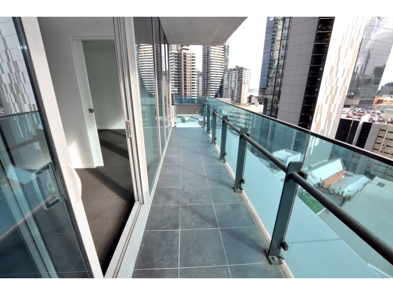 REF 050411/241 City Road, Southbank VIC 3006