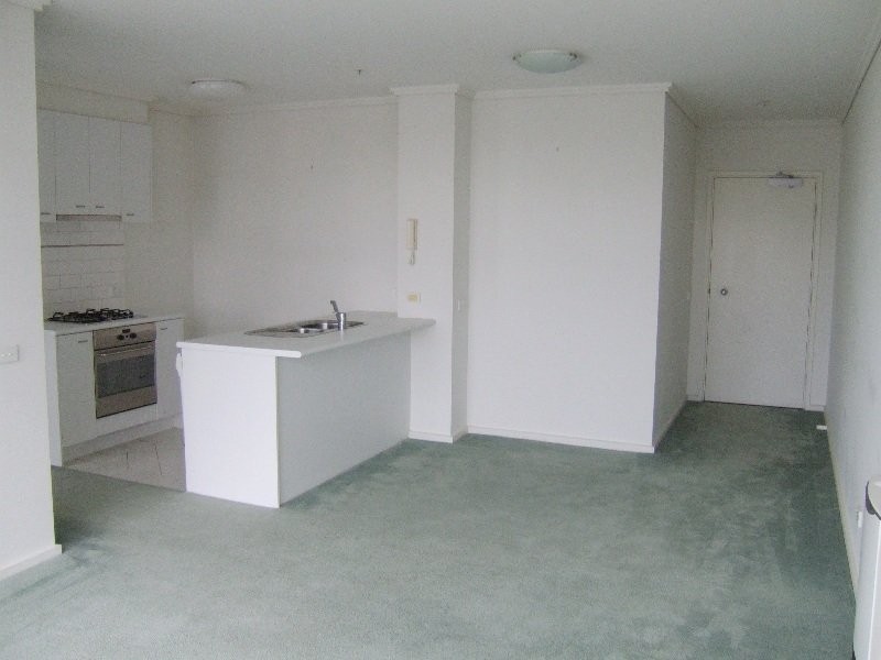 REF 050480/38 Bank Street, South Melbourne VIC 3205