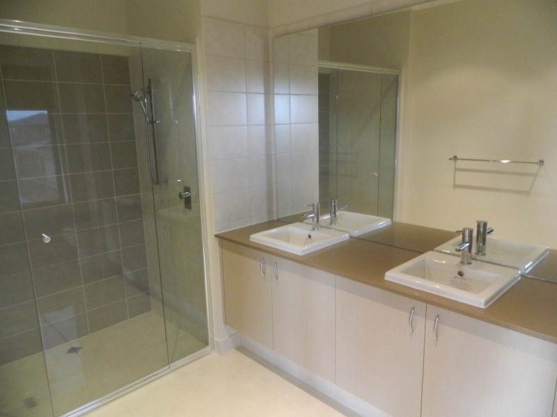 31 Berington Drive, Williams Landing VIC 3027