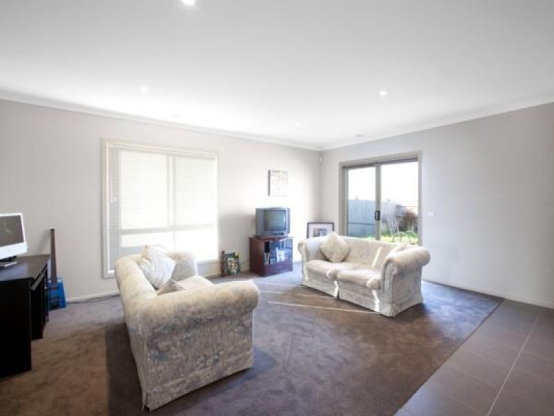 13 Home Road, Point Cook VIC 3030