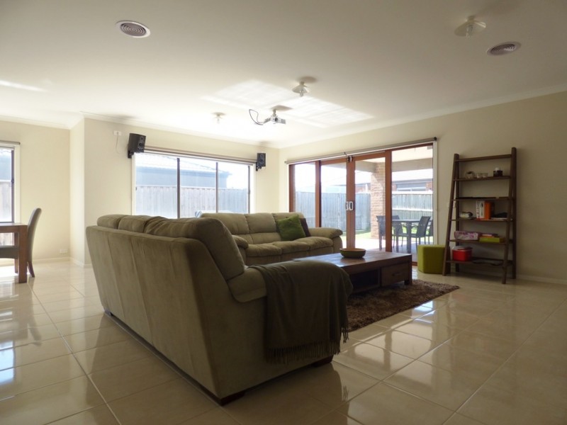 100 Malibu Boulevard, Point Cook VIC 3030