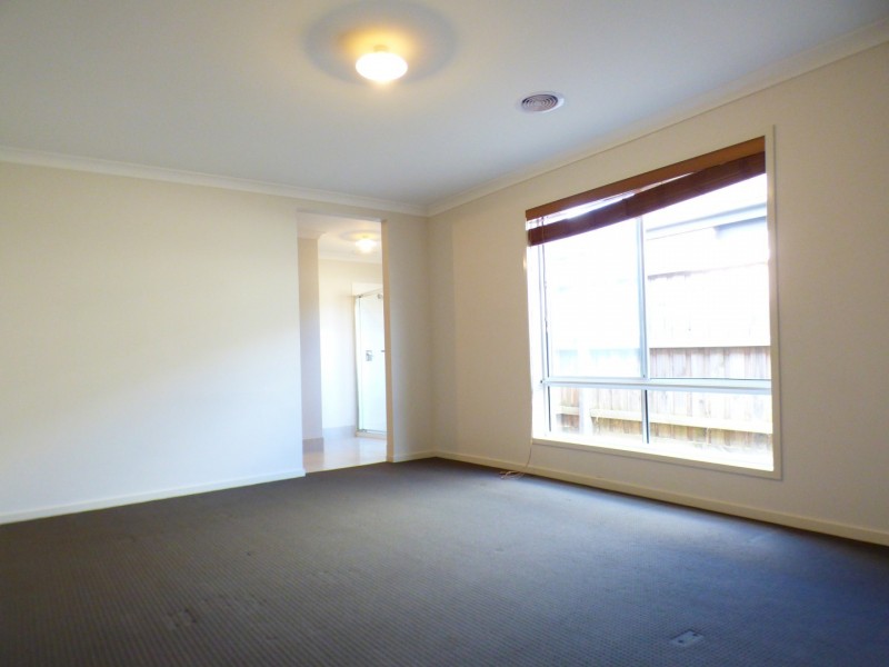 15 Warrego Way, Point Cook VIC 3030