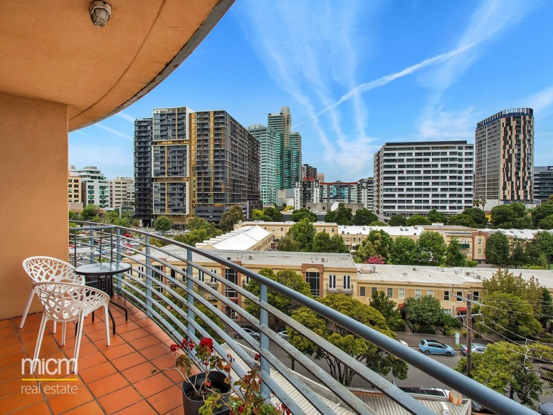 807/102 Wells Street, Southbank VIC 3006