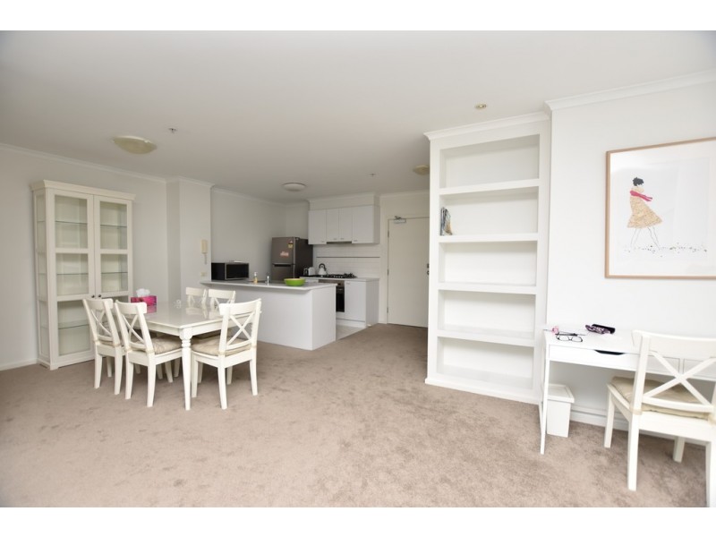 REF 051059/79 Whiteman Street, Southbank VIC 3006