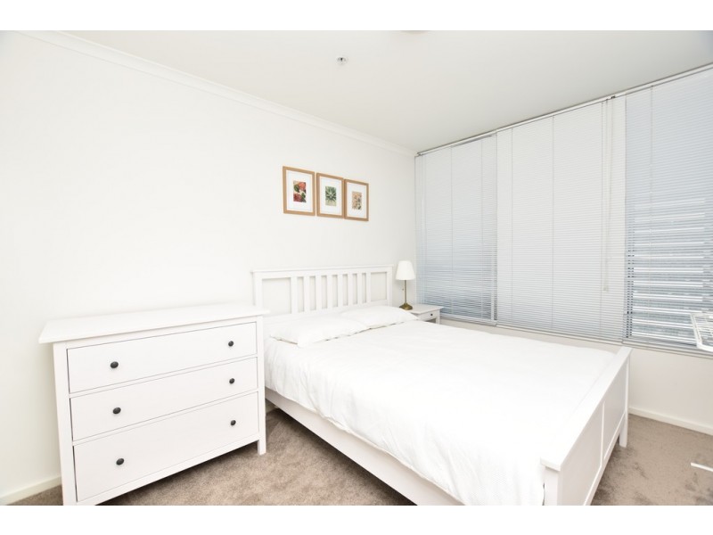 REF 051059/79 Whiteman Street, Southbank VIC 3006