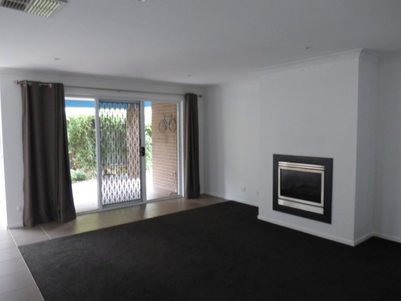 37 Villiers Drive, Point Cook VIC 3030