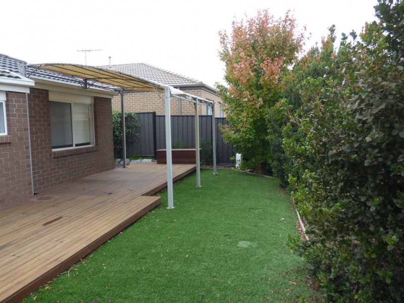 37 Villiers Drive, Point Cook VIC 3030