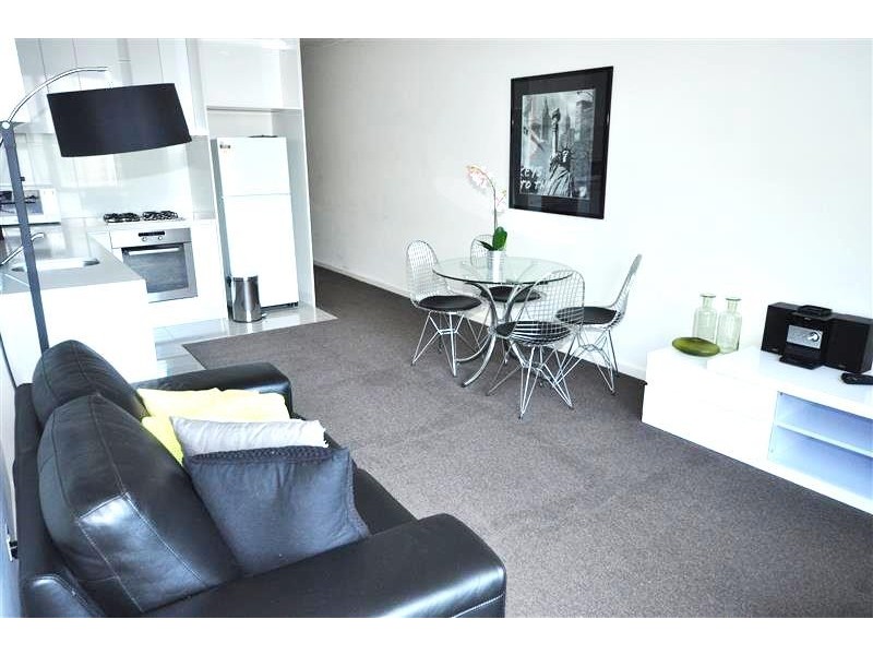 REF 041407/63 Whiteman Street, Southbank VIC 3006