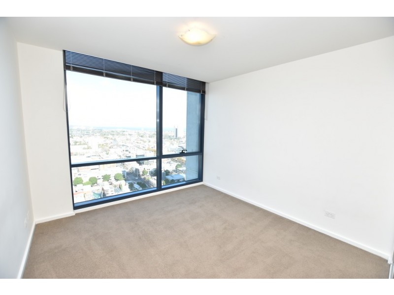 REF 051604/241 City Road, Southbank VIC 3006