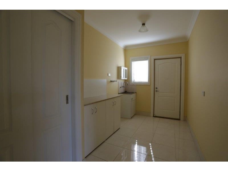 83 Rowland Drive, Point Cook VIC 3030