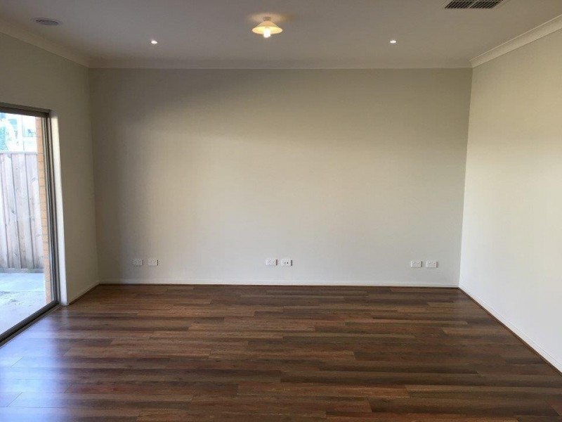 56 Sunnybank Drive, Point Cook VIC 3030