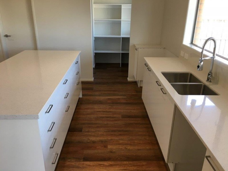 56 Sunnybank Drive, Point Cook VIC 3030