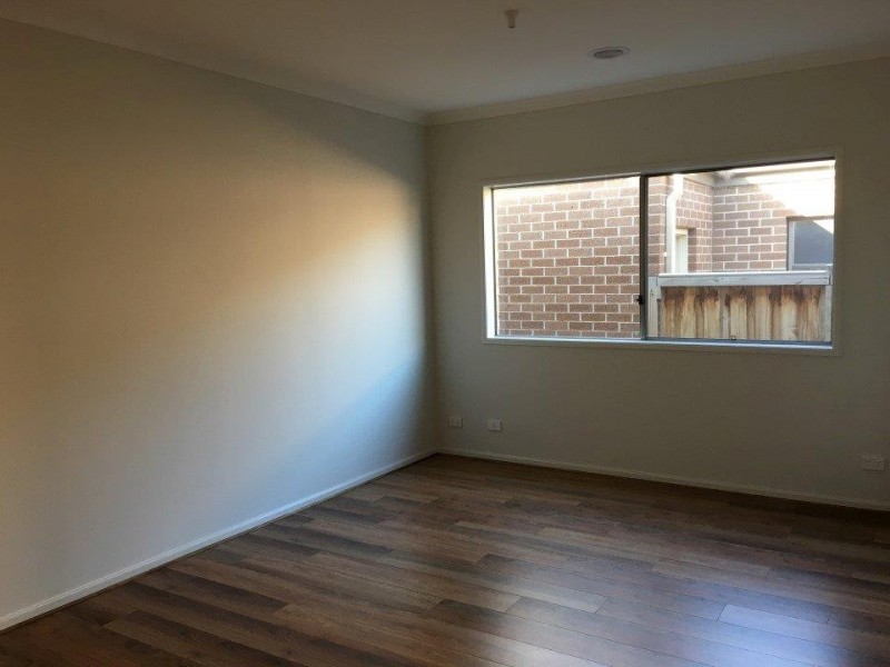 56 Sunnybank Drive, Point Cook VIC 3030