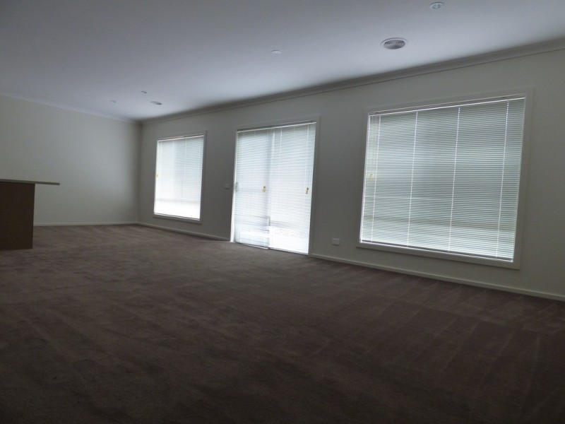 28 Pottery Avenue, Point Cook VIC 3030