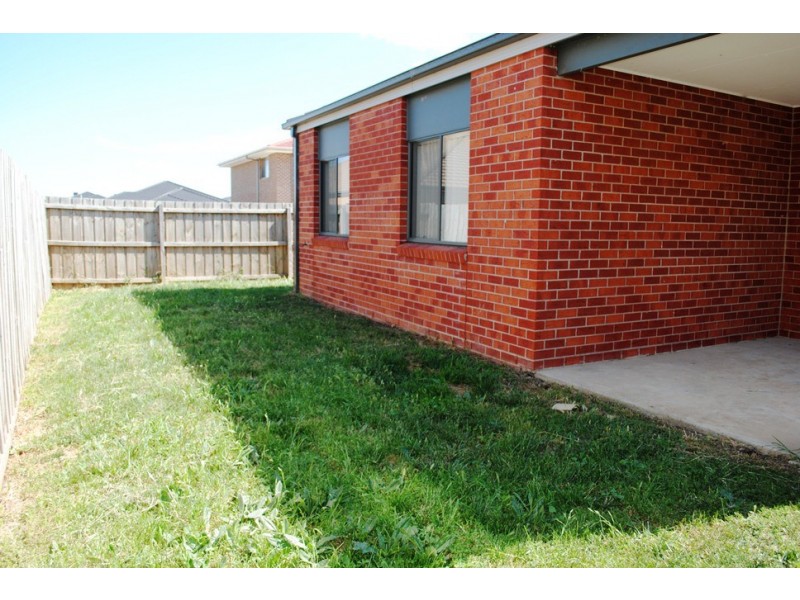 24 Landing Place, Point Cook VIC 3030