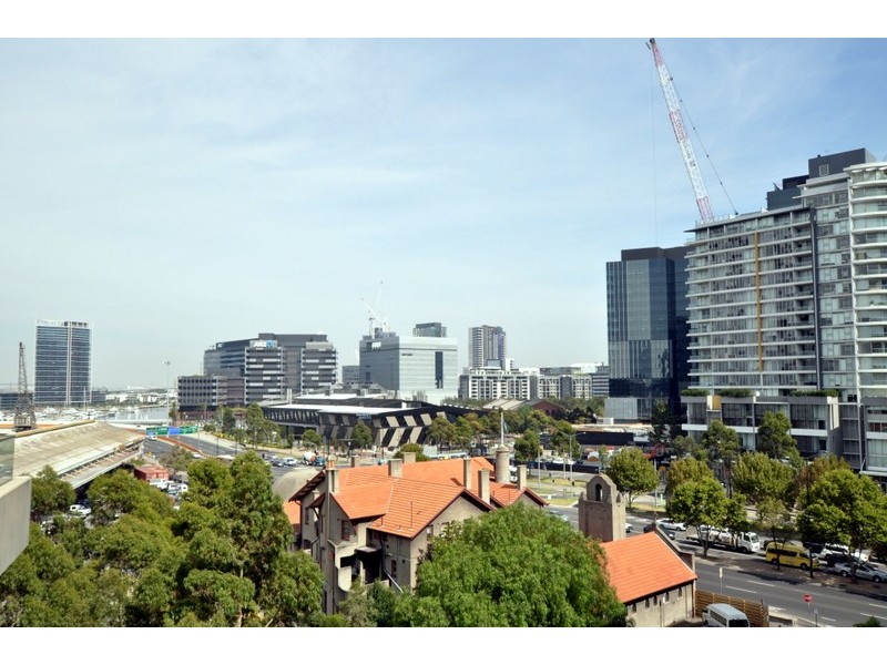 614/60 Siddeley Street, Docklands VIC 3008