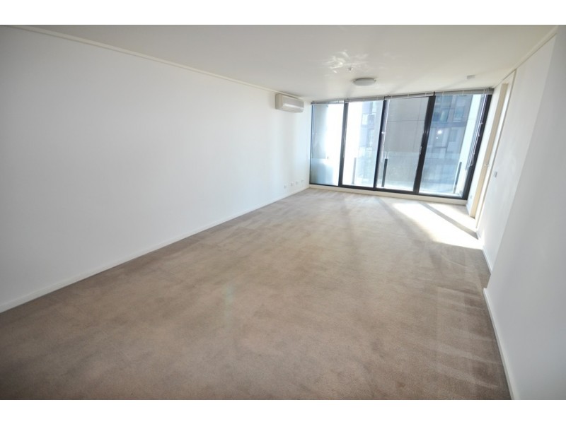 REF 051908/163 City Road, Southbank VIC 3006