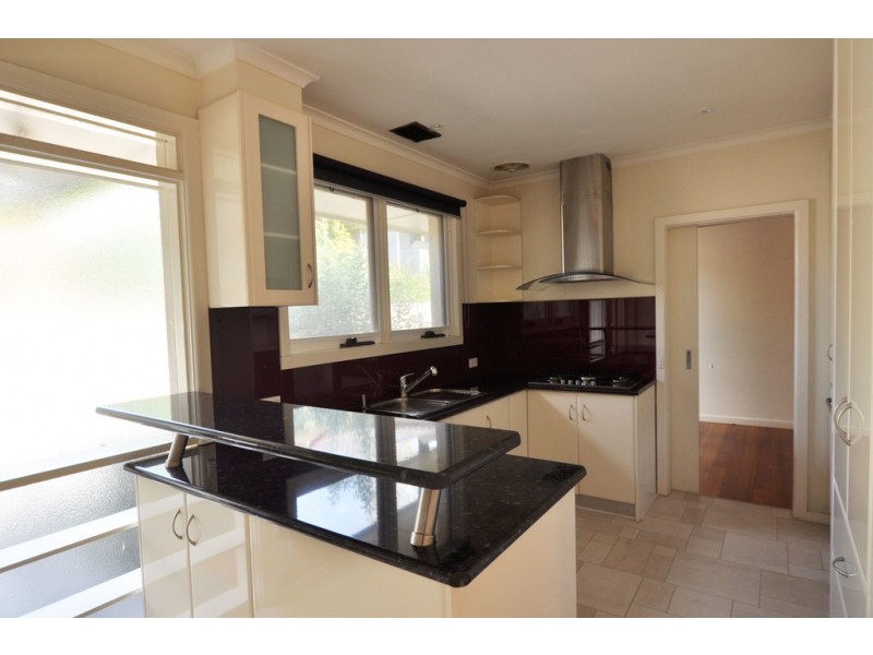 15 Argus Crescent, Doncaster East VIC 3109