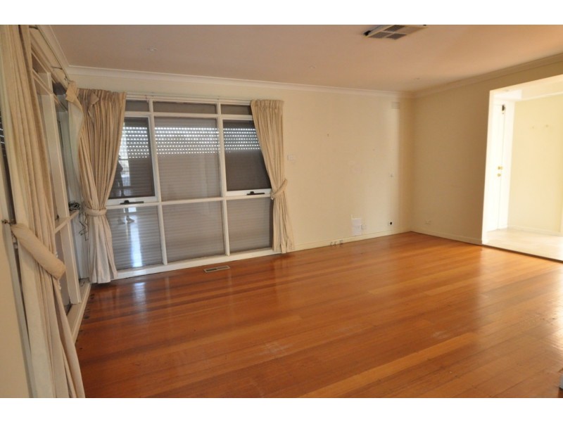 15 Argus Crescent, Doncaster East VIC 3109