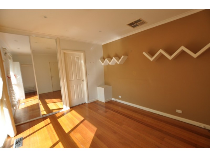 15 Argus Crescent, Doncaster East VIC 3109