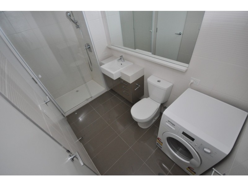 REF 052308/241 City Road, Southbank VIC 3006