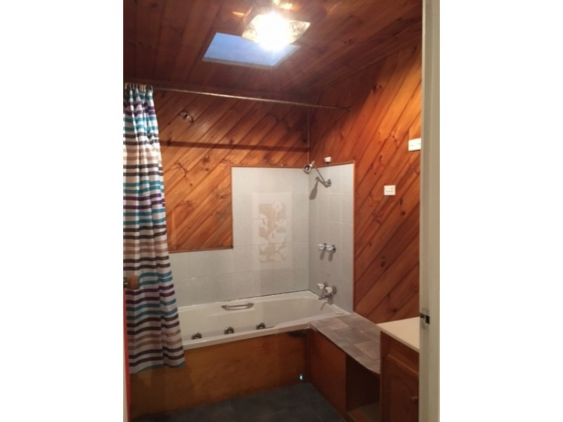 17 Rosebery Street, Altona Meadows VIC 3028