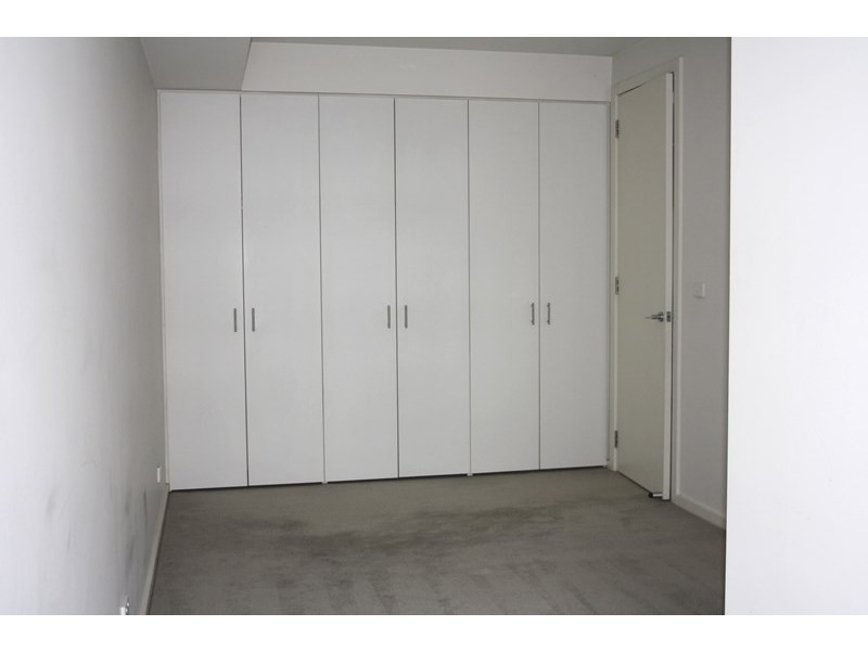 B302/55 Bay Street, Port Melbourne VIC 3207