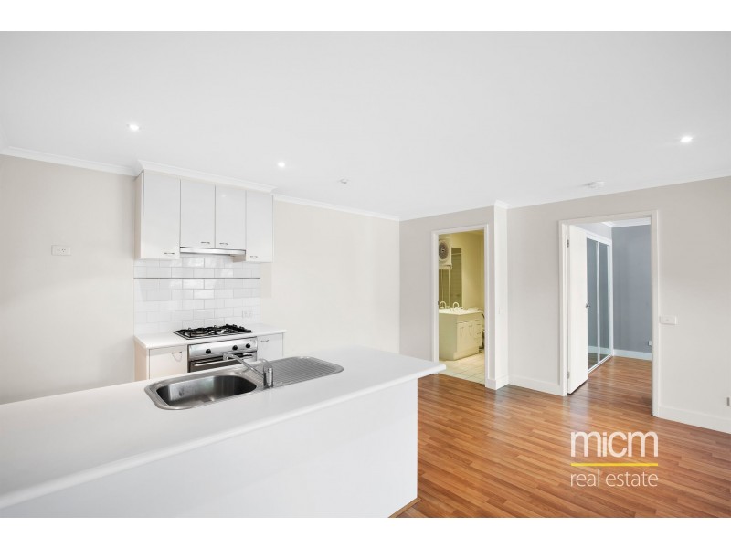 REF 05256/36 Kavanagh Street, Southbank VIC 3006