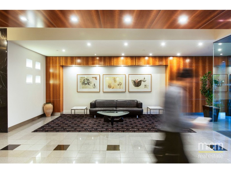 REF 05256/36 Kavanagh Street, Southbank VIC 3006