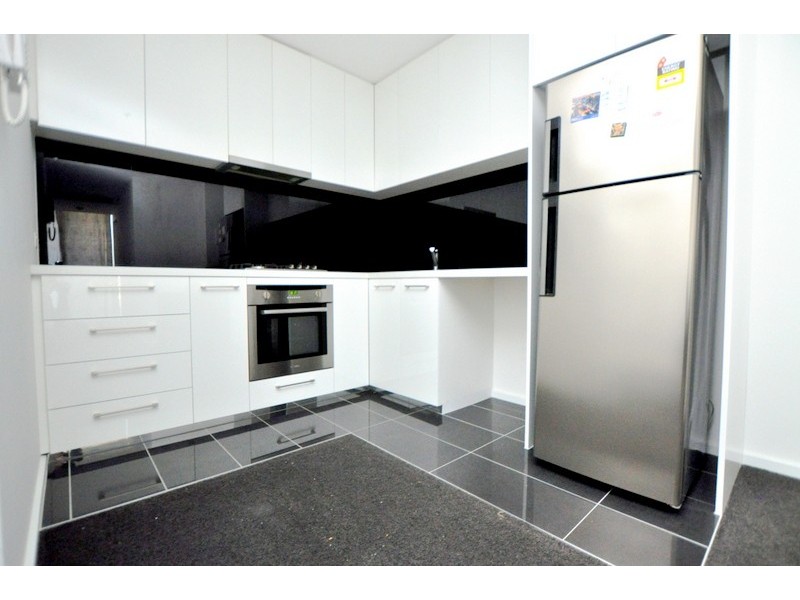 REF 052532/118 Kavanagh Street, Southbank VIC 3006