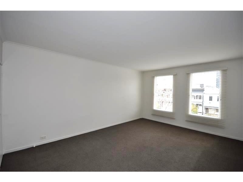 REF 052645/36 Drummond Street, Carlton VIC 3053