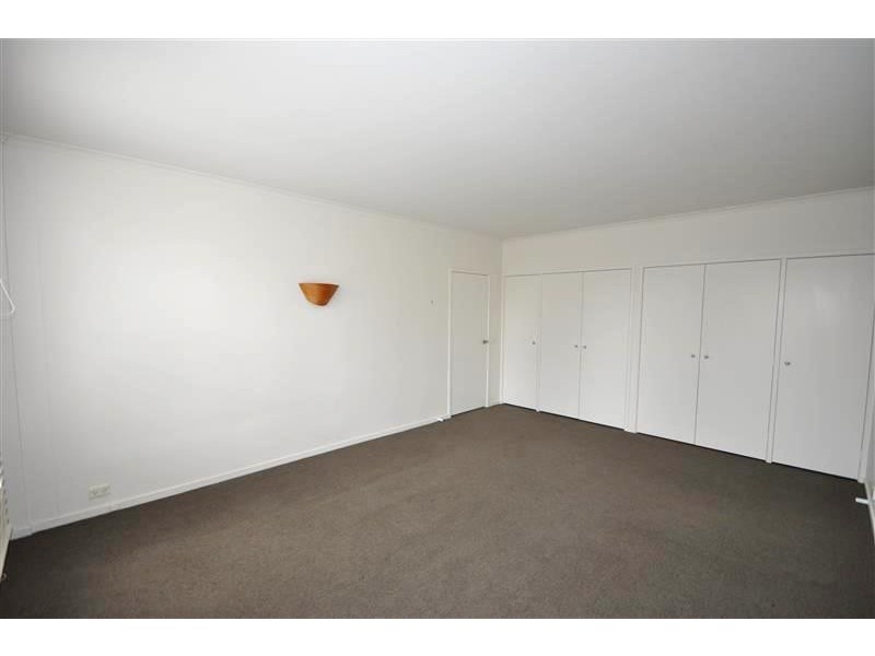 REF 052645/36 Drummond Street, Carlton VIC 3053