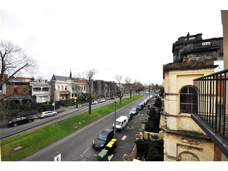 REF 052645/36 Drummond Street, Carlton VIC 3053